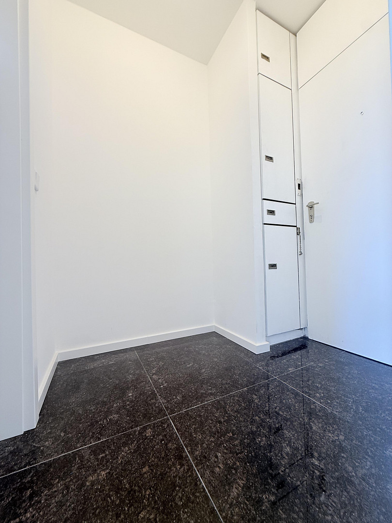 FREI Wunderschöne 1,5-Zi-Whg mit großem Balkon – 81477 München(Solln) – Vorschaubild 7