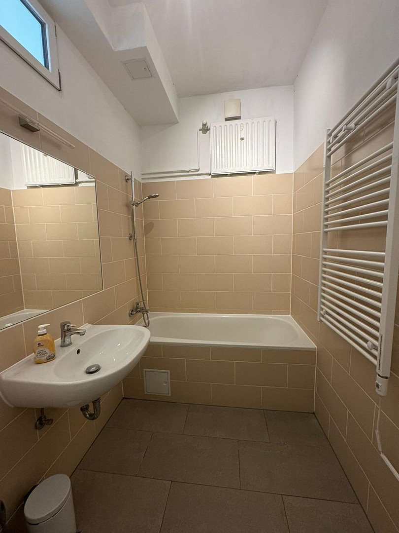 Stilvolle 2-Zimmer-Wohnung mit klassischem Altbaucharme – Stettiner Straße 30, 13357 Berlin(Gesundbrunnen) – Vorschaubild 11
