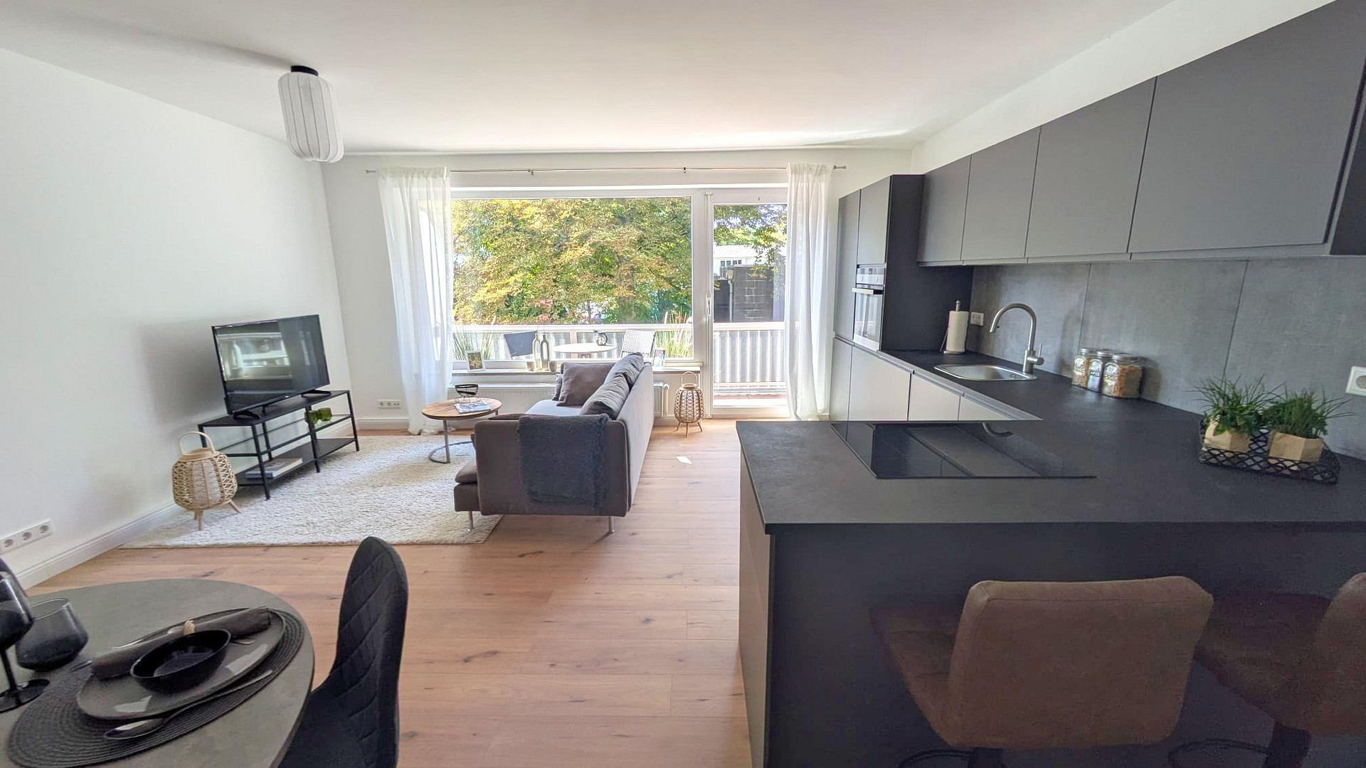 Moderne 3-Zimmer ETW, Erstbezug nach Sanierung, ohne Courtage – Bargteheider Straße 106a, 22143 Hamburg(Rahlstedt) – Vorschaubild 2