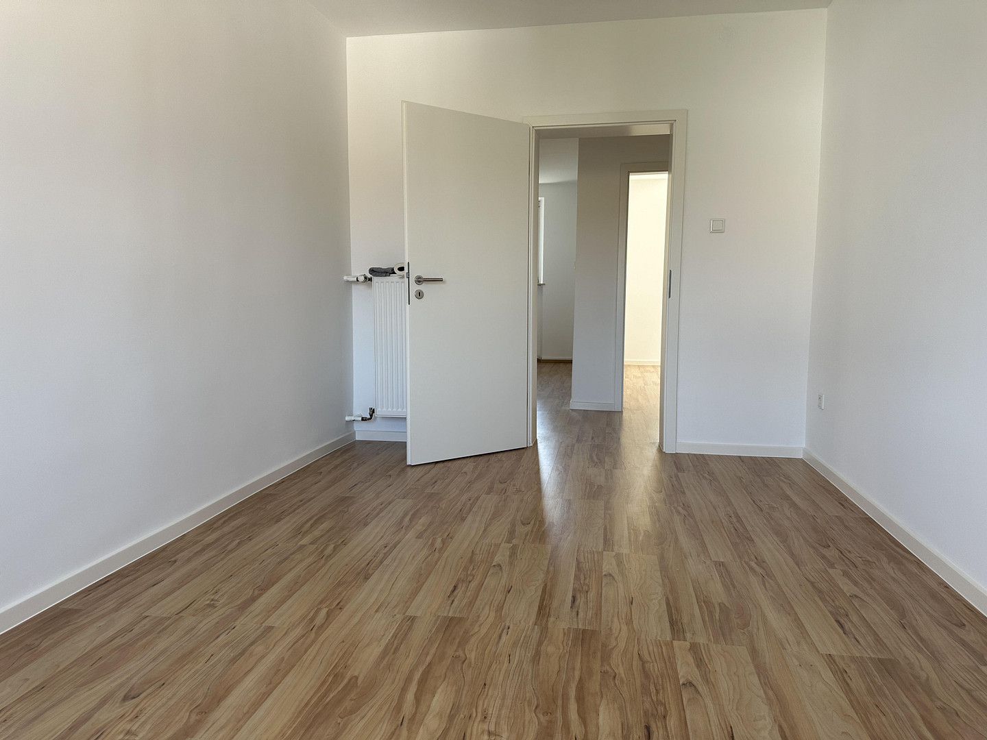 Erstbezug nach umfassender Modernisierung! Stilvolle 3-Zimmer-Wohnung in begehrter Lage – Hallerstraße 23, 90419 Nürnberg(St. Johannis) – Vorschaubild 13