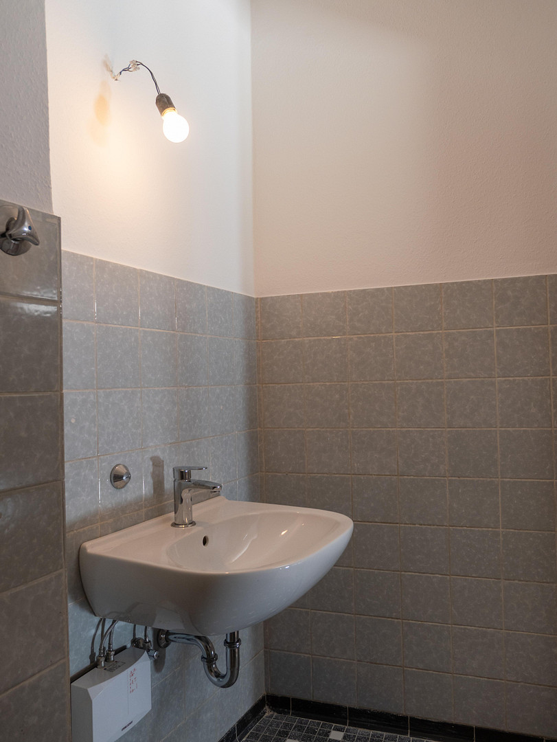 Renovierte 4-Zimmerwohnung in Duisburg-Mittelmeiderich demnächst zu vermieten – Burgstraße 20, 47137 Duisburg(Mittelmeiderich) – Vorschaubild 18