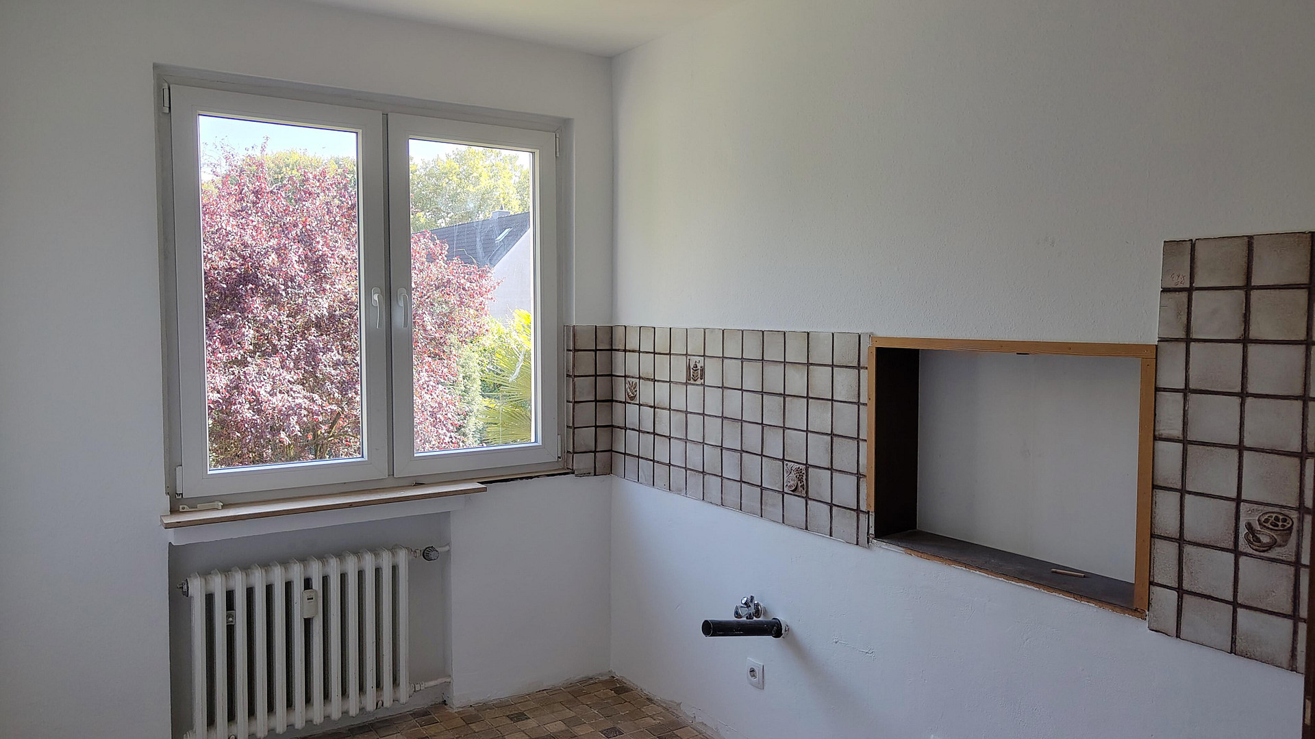 Renovierte 4-Zimmerwohnung in Duisburg-Mittelmeiderich demnächst zu vermieten – Burgstraße 20, 47137 Duisburg(Mittelmeiderich) – Vorschaubild 4