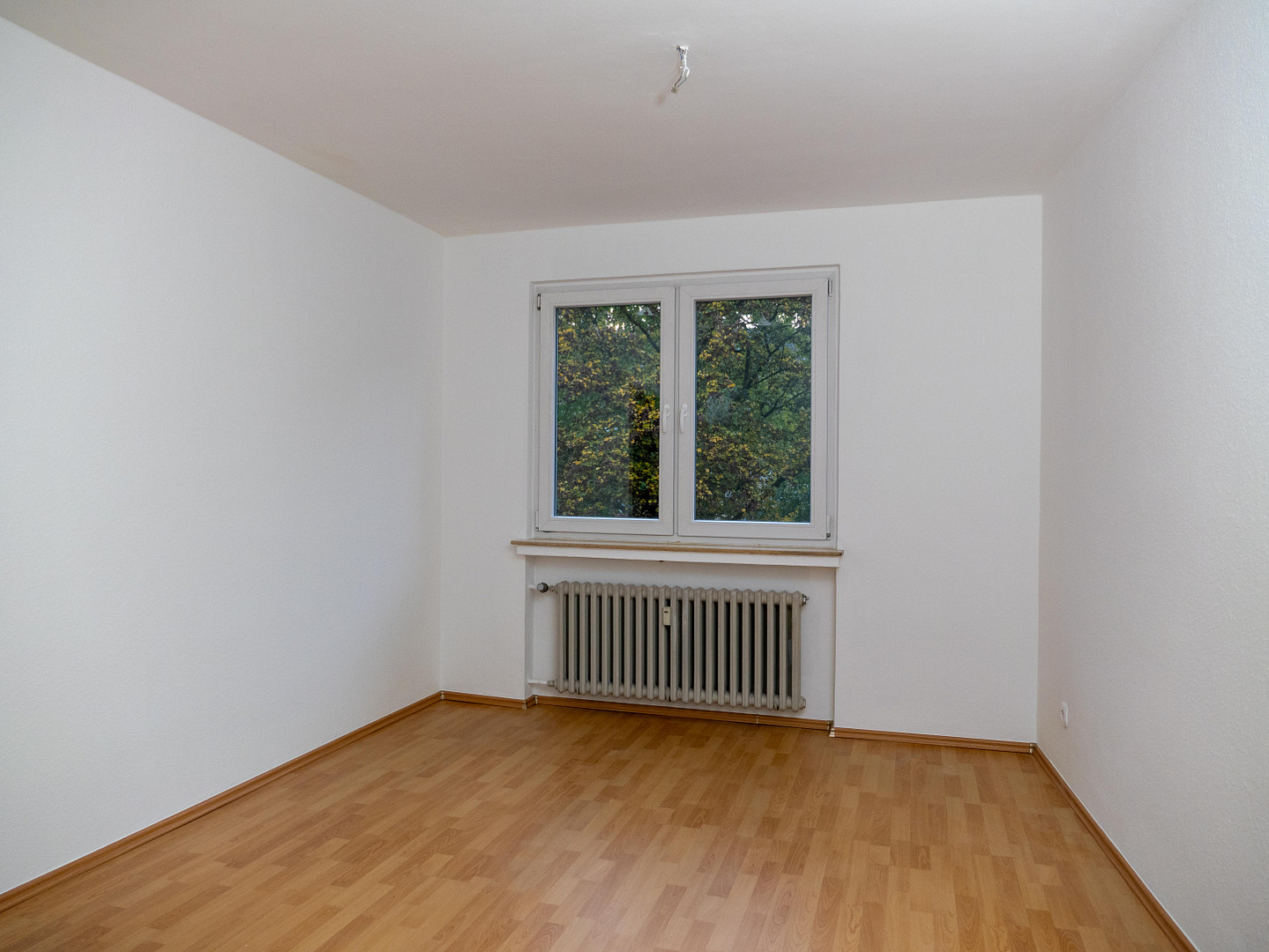 Renovierte 4-Zimmerwohnung in Duisburg-Mittelmeiderich demnächst zu vermieten – Burgstraße 20, 47137 Duisburg(Mittelmeiderich) – Vorschaubild 9