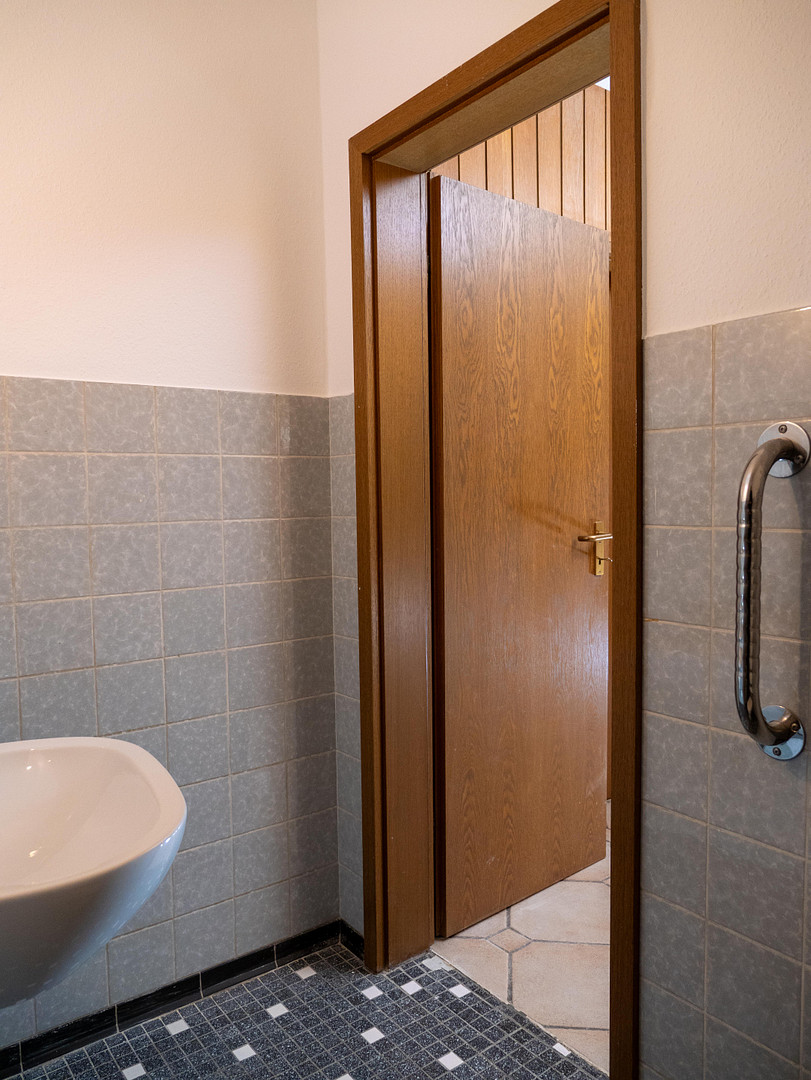 Renovierte 4-Zimmerwohnung in Duisburg-Mittelmeiderich demnächst zu vermieten – Burgstraße 20, 47137 Duisburg(Mittelmeiderich) – Vorschaubild 19