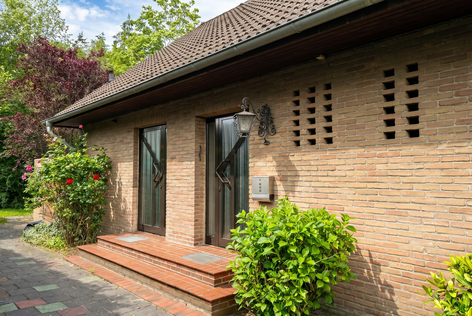 Bezugsbereit, provisionsfrei, Renditepotential | Einfamilienhaus in ruhiger Lage – Oldenburg(Oldenburg (Oldb)) – Vorschaubild 2
