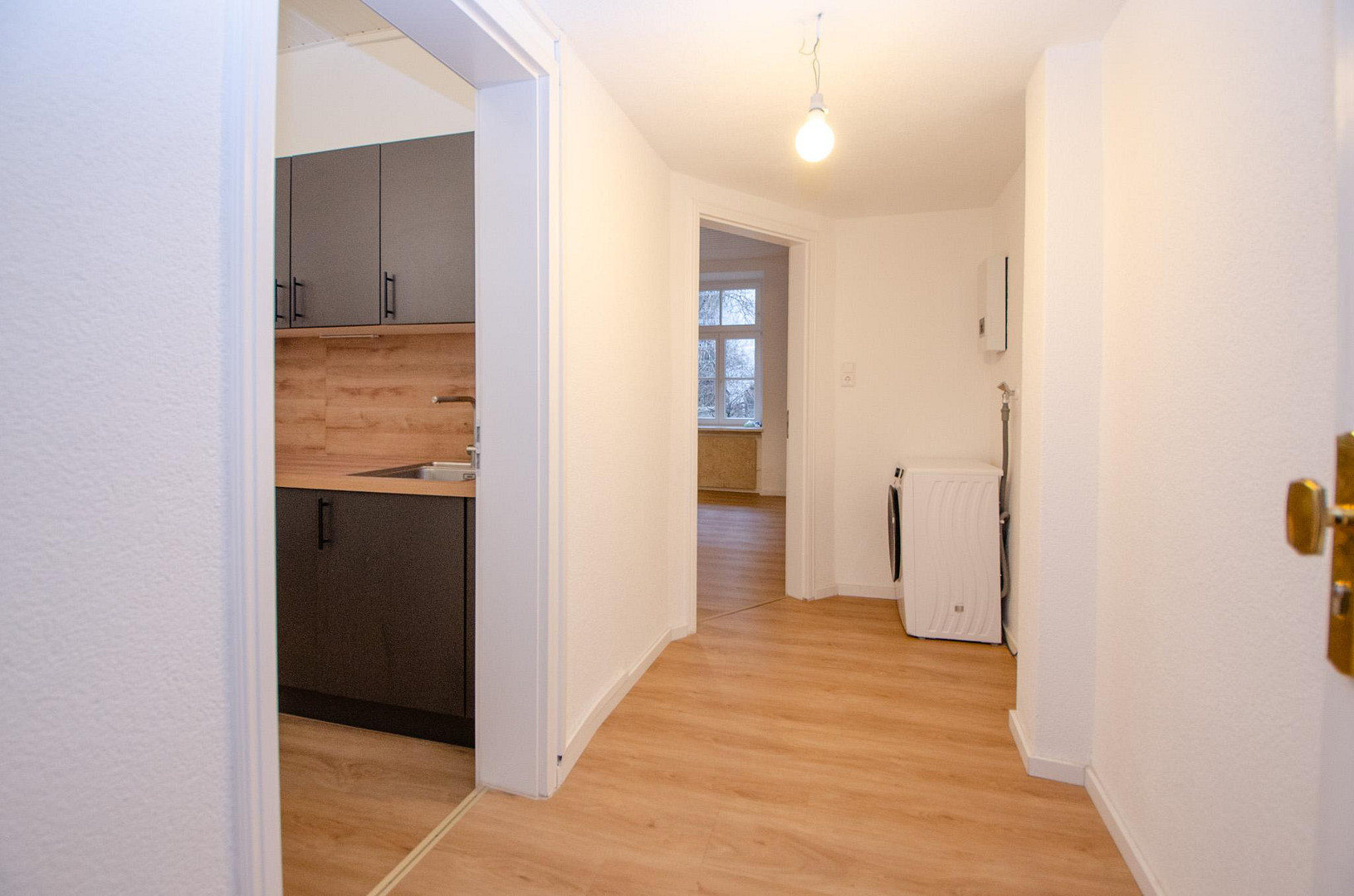 Provisionsfrei: Renovierte 2-Zi.-Altbauwohnung in der Schulstraße – Schulstr. 43, 80634 München(Neuhausen) – Vorschaubild 17