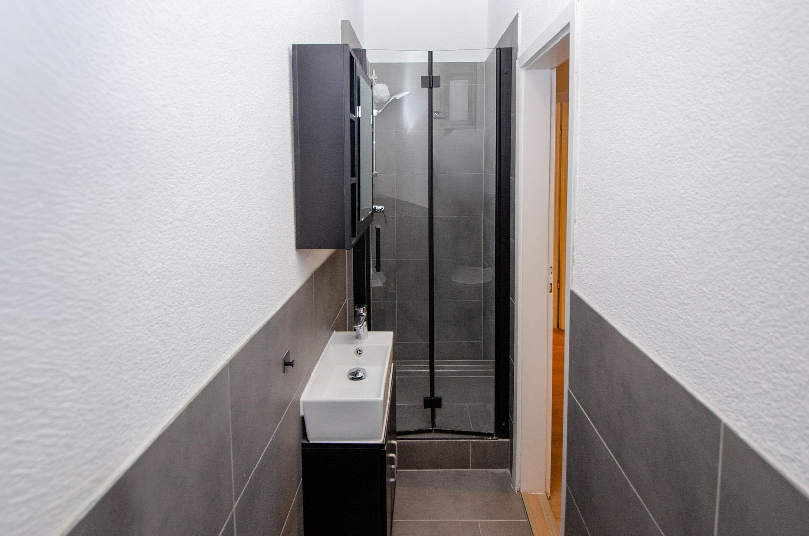 Provisionsfrei: Renovierte 2-Zi.-Altbauwohnung in der Schulstraße – Schulstr. 43, 80634 München(Neuhausen) – Vorschaubild 15