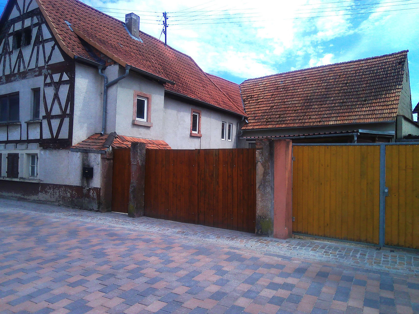 Fachwerkhaus mit Innenhof und Halle