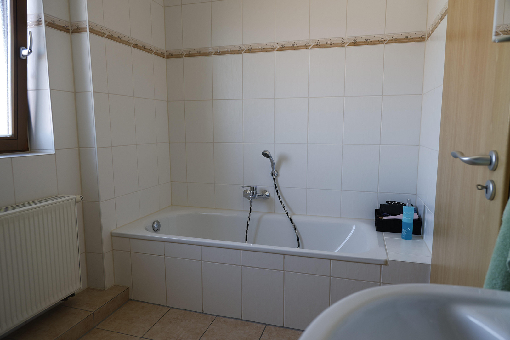 Gepflegtes Reihenmittelhaus mit großer Terrasse und voll unterkellert – Oppenheim – Vorschaubild 19
