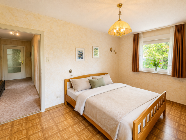 #Alleinlage #parkähnlicher Garten #Südhang #Stadtvilla #2-Familienhaus #provisionsfrei – Ersinger Straße 98, 75179 Pforzheim – Vorschaubild 24