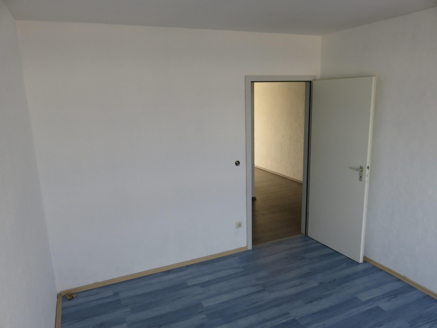 Schöne Penthouse ETW 16. Stock; Schwimmbad & Sauna – Am Mühlengraben 24, 38440 Wolfsburg – Vorschaubild 6