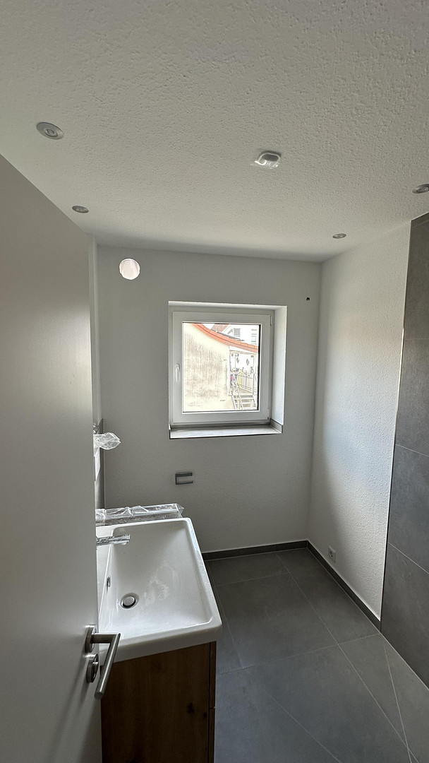 Moderne 4-Zimmer-Wohnung mit großer Dachterrasse, Einbauküche und Stellplatz – Österreicher Weg 27, 33102 Paderborn – Vorschaubild 15