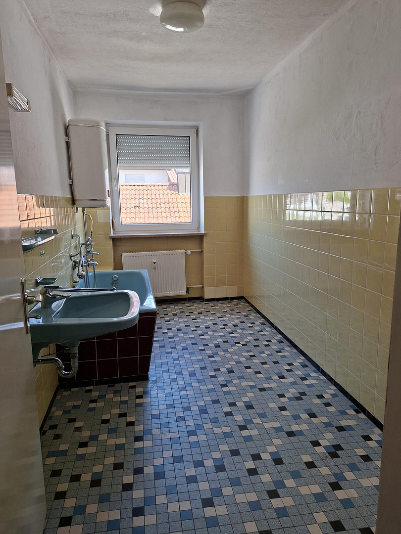 Wohn-/Geschäftshaus mit 2 Wohneinheiten, ehem. Bäckereifachgeschäft und Gewerbe-/Nutzflächen – Tassilostraße 7, 85126 Münchsmünster – Vorschaubild 21