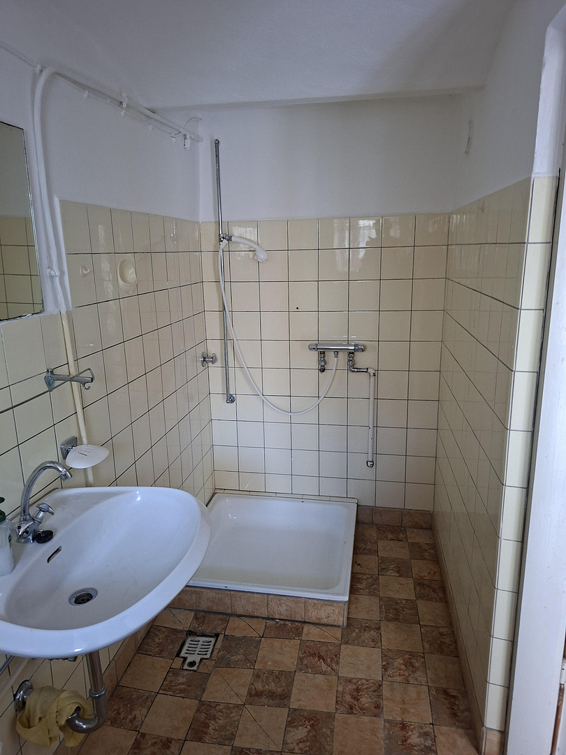 Wohn-/Geschäftshaus mit 2 Wohneinheiten, ehem. Bäckereifachgeschäft und Gewerbe-/Nutzflächen – Tassilostraße 7, 85126 Münchsmünster – Vorschaubild 7
