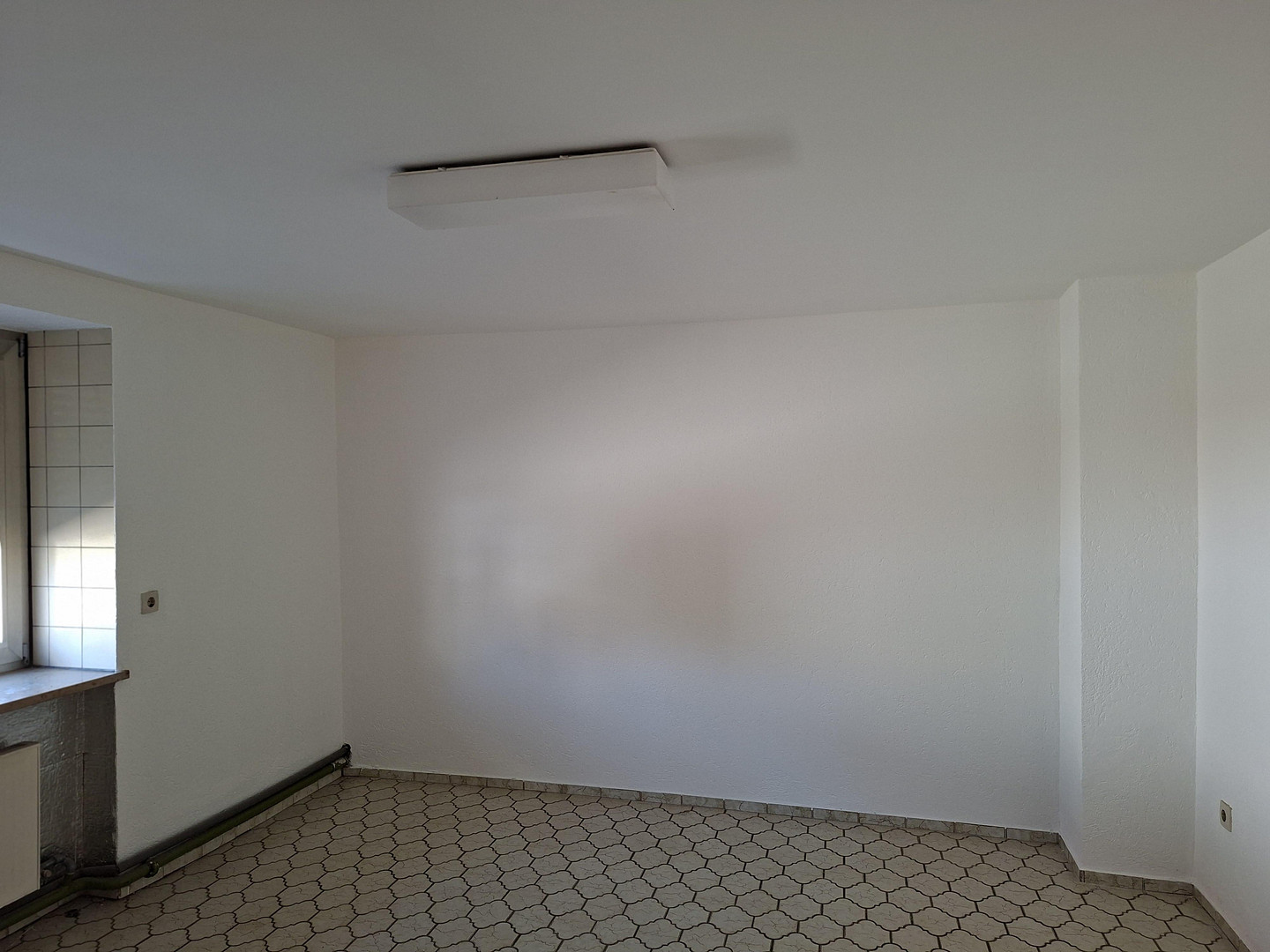 Wohn-/Geschäftshaus mit 2 Wohneinheiten, ehem. Bäckereifachgeschäft und Gewerbe-/Nutzflächen – Tassilostraße 7, 85126 Münchsmünster – Vorschaubild 11