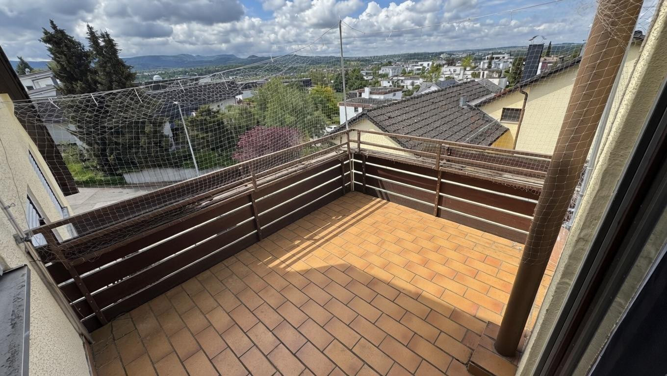 Helle 2-Zimmer-Dachgeschosswohung mit großem Balkon & schöner Ausicht – Rilkestraße 37, 72760 Reutlingen-Betzingen(Betzingen) – Vorschaubild 5