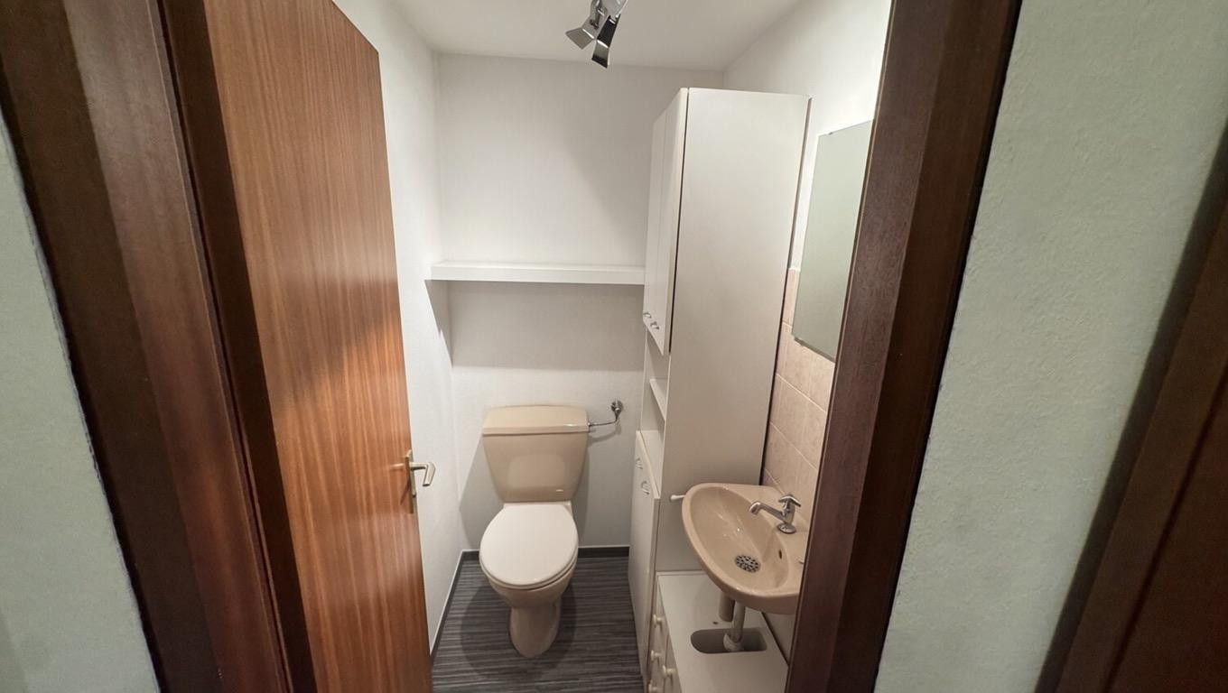 Helle 2-Zimmer-Dachgeschosswohung mit großem Balkon & schöner Ausicht – Rilkestraße 37, 72760 Reutlingen-Betzingen(Betzingen) – Vorschaubild 11