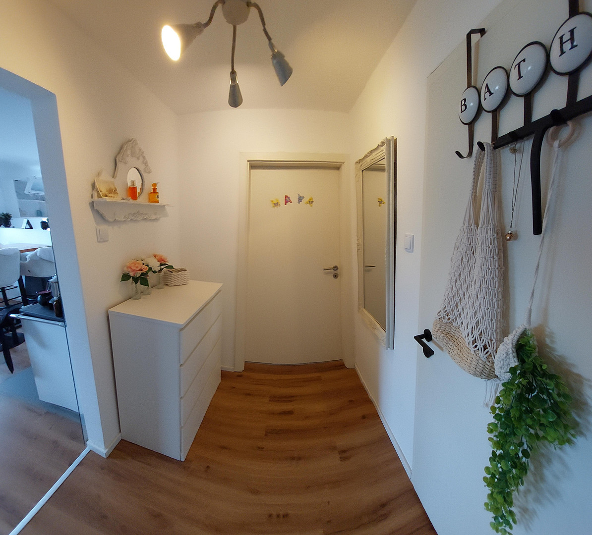 Wohnen wie im Haus: 4,5-Zimmer-Maisonette mit Garten, Sauna, Garage und Aussicht bis zum Funkturm – Egerlandstraße 17, 76228 Karlsruhe(Grünwettersbach) – Vorschaubild 8