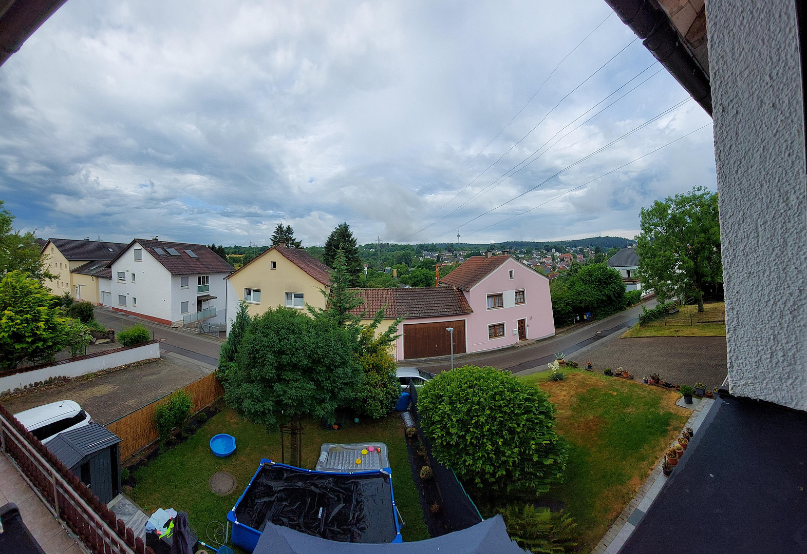Wohnen wie im Haus: 4,5-Zimmer-Maisonette mit Garten, Sauna, Garage und Aussicht bis zum Funkturm – Egerlandstraße 17, 76228 Karlsruhe(Grünwettersbach) – Vorschaubild 7