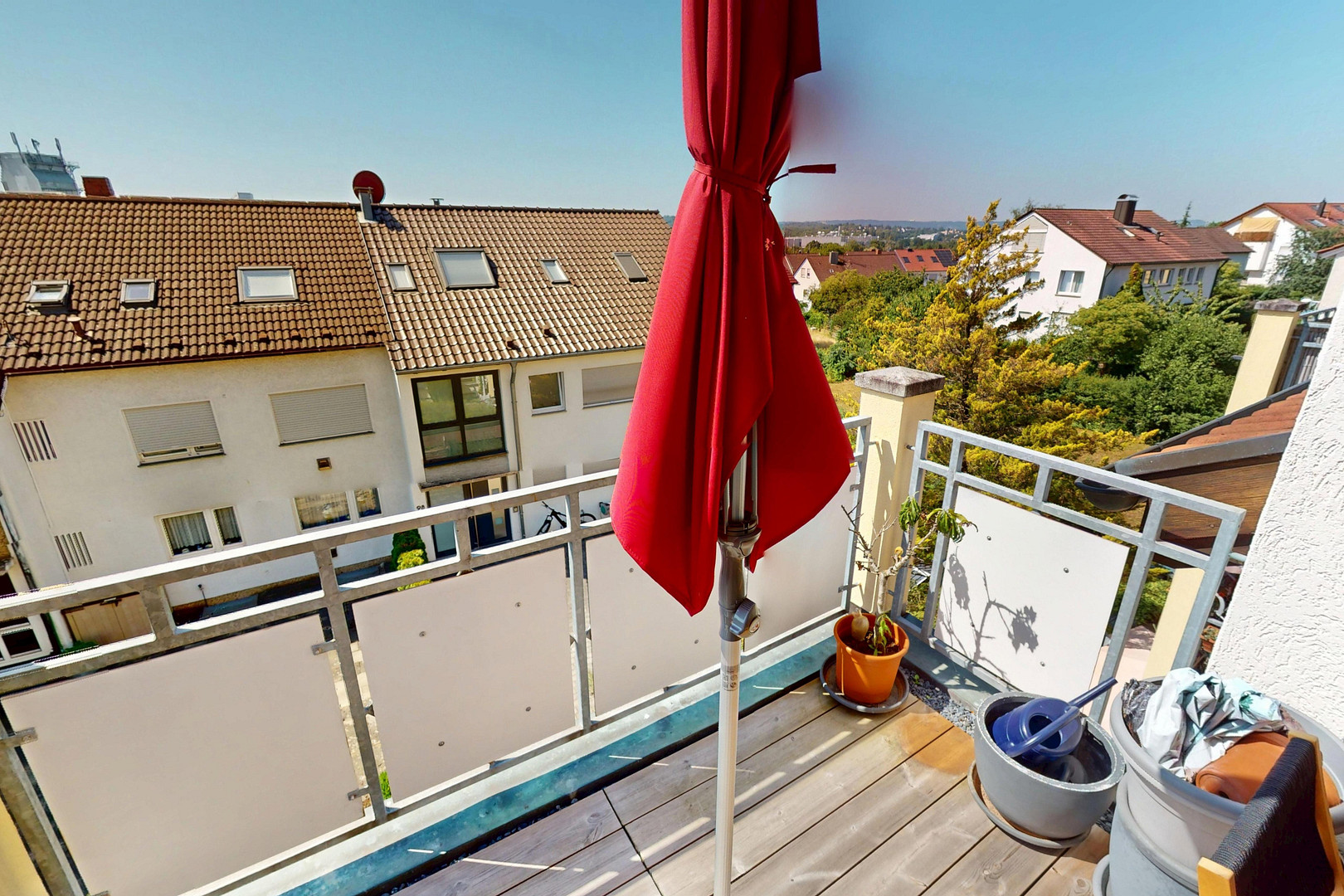 Porsche praktisch vor der Haustür: 3-Zimmer Wohnung mit zwei Balkonen und Tiefgaragenstellplatz – Wollinstraße 96, 70439 Stuttgart(Zuffenhausen) – Vorschaubild 5