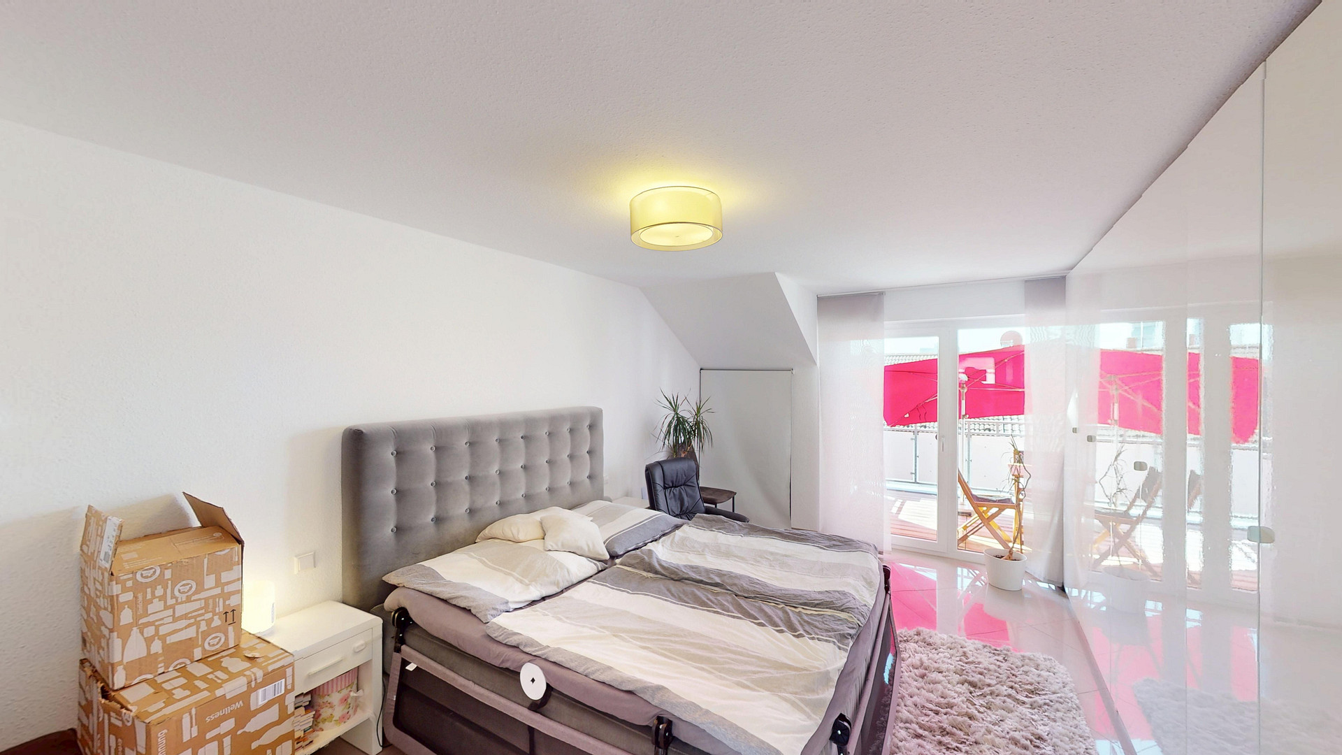 Porsche praktisch vor der Haustür: 3-Zimmer Wohnung mit zwei Balkonen und Tiefgaragenstellplatz – Wollinstraße 96, 70439 Stuttgart(Zuffenhausen) – Vorschaubild 9