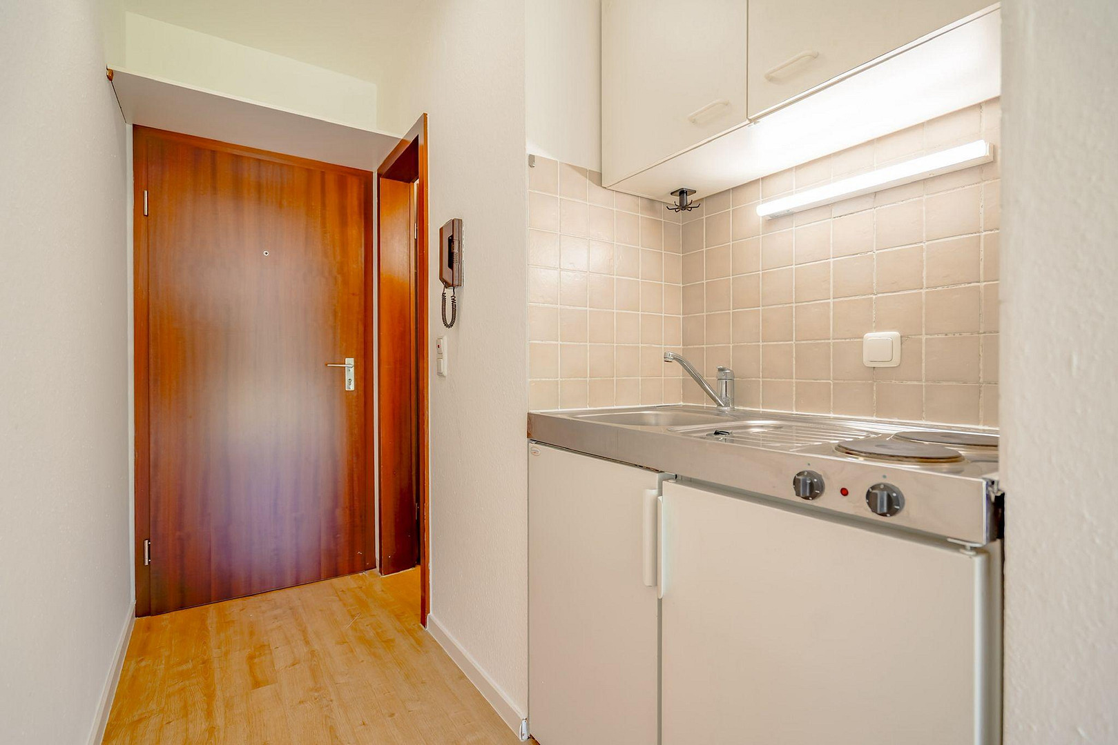 Rendite-Knaller in Bestlage! Gepflegtes 1-Zimmer-Apartment in Pforzheim-Mitte – Pforzheim – Vorschaubild 3