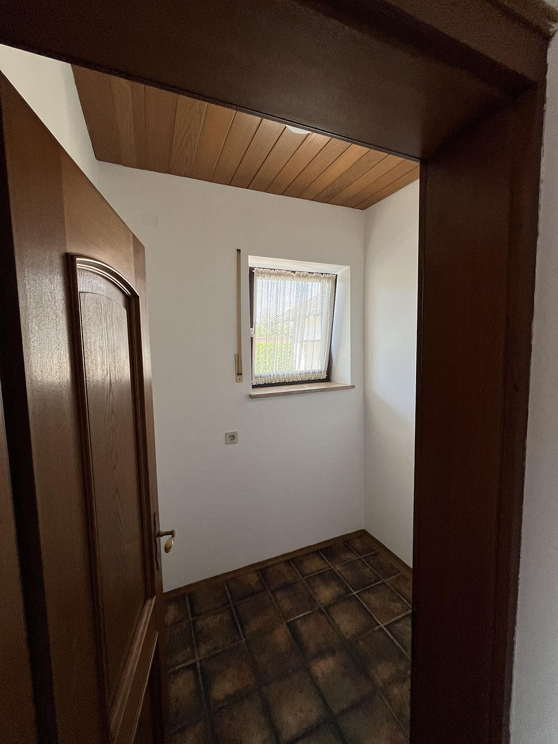 Großzügiger Bungalow mit Traumgrundstück, Dreifachgarage in Markt Eichendorf – provisionsfrei – Eichendorf – Vorschaubild 15