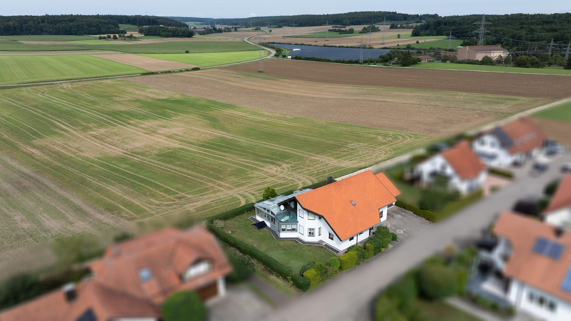 Ein/ Zweifamilienhaus mit Einliegerwohnung in traumhafter Lage – Laichingen(Suppingen) – Vorschaubild 3