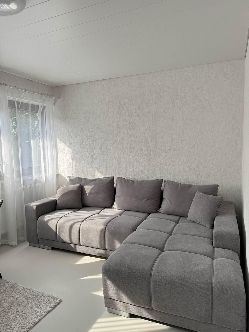 Sanierte Designer-2-Zimmer-Wohnung mit Stellplatz in Reutlingen-Sondelfingen, provisionsfrei – Hopfengartenstraße 94, 72766 Reutlingen(Sondelfingen) – Vorschaubild 2