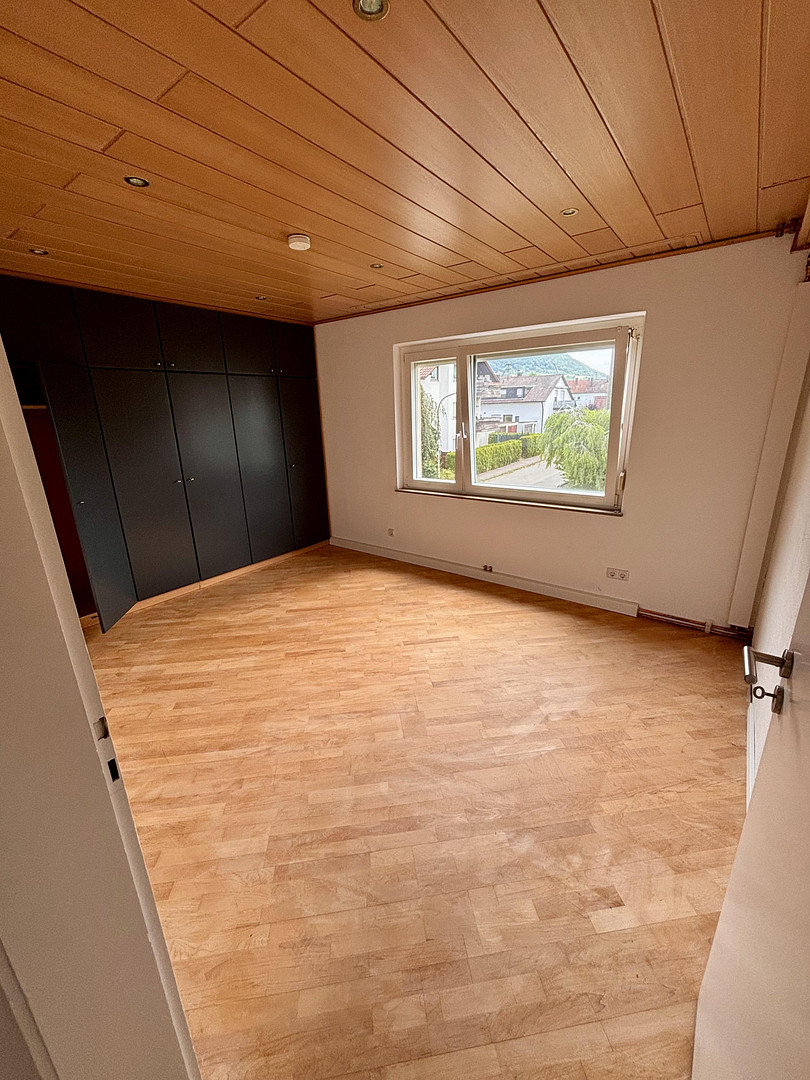 Saniertes 3-Familienhaus bietet viel Platz zur Eigennutzung oder als Wertanlage in Gingen – Gingen(Gingen an der Fils) – Vorschaubild 9
