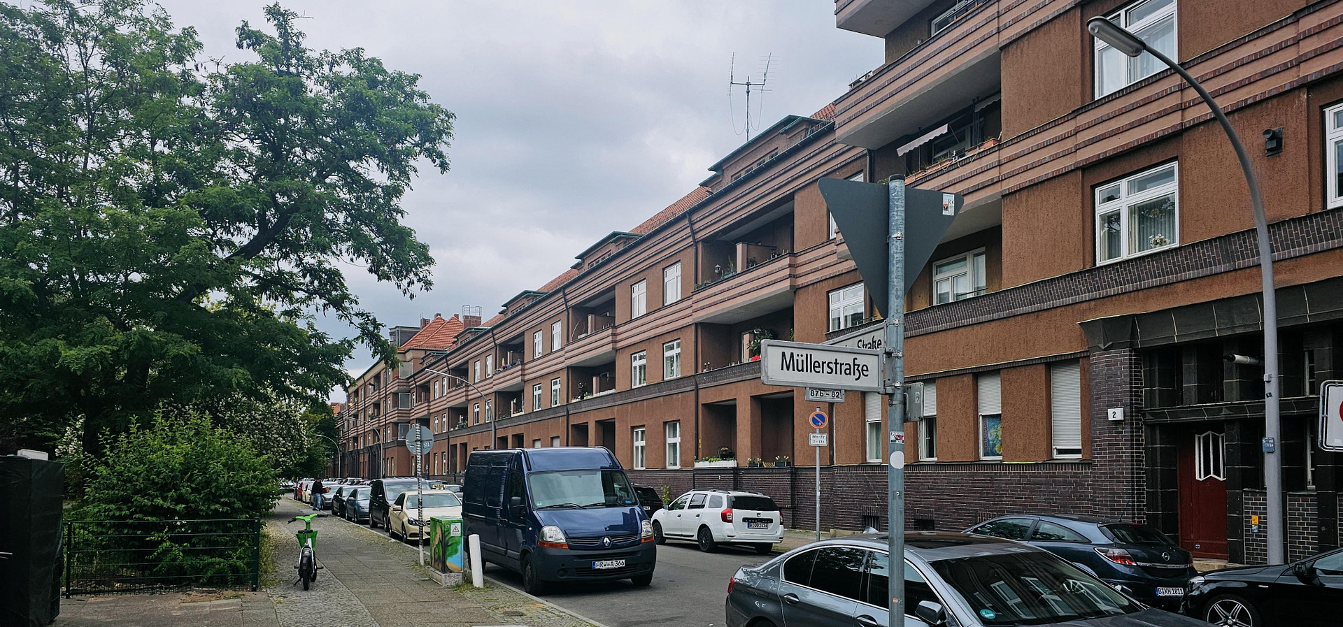 Von Privat! Sehr gut vermietete helle Wohnung, 2ZKB, gr. Balkon mit herrlichem Weitblick – Belfaster Strasse, 13349 Wedding – Vorschaubild 27
