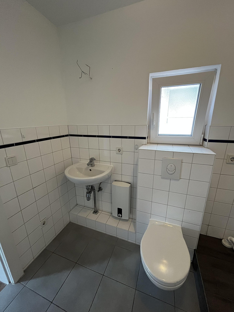 Kapitalanlage in Hamburg: 3 Wohneinheiten, zwei frisch renoviert, Faktor 17,5 – Steendiek 27, 21129 Hamburg(Finkenwerder) – Vorschaubild 9