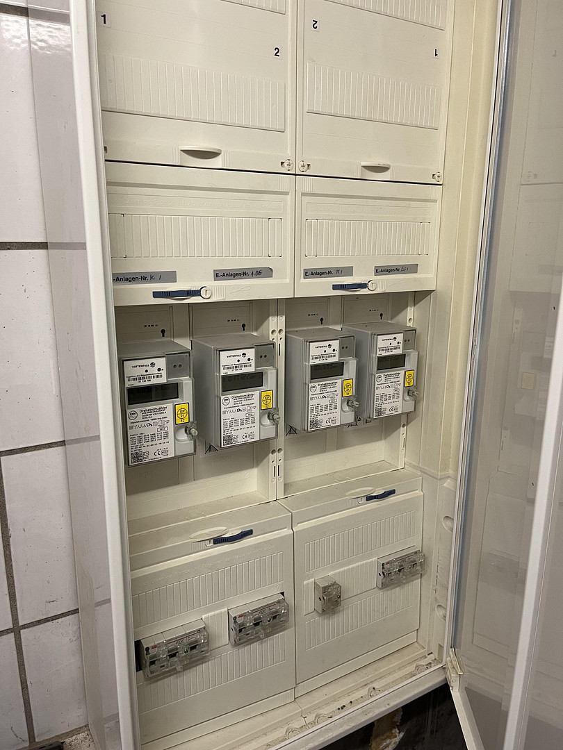 Kapitalanlage in Hamburg: 3 Wohneinheiten, zwei frisch renoviert, Faktor 17,5 – Steendiek 27, 21129 Hamburg(Finkenwerder) – Vorschaubild 13