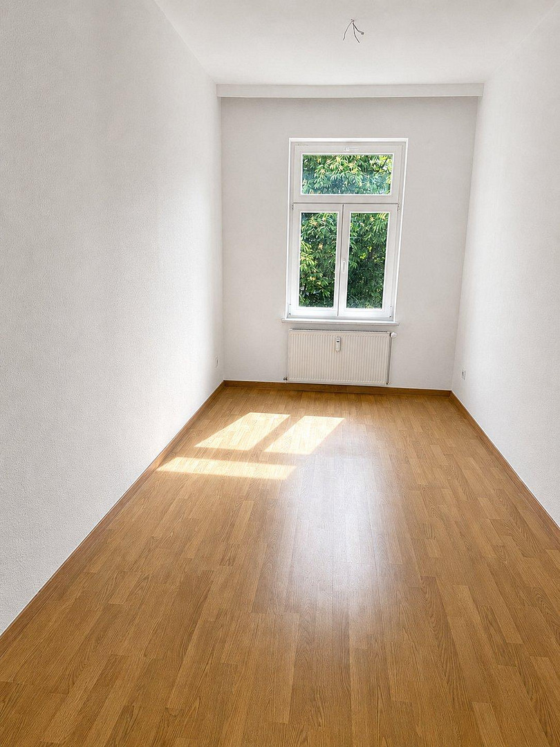 Bezugsfreier Gründerzeit-Altbau mit neuen Holzfenstern und saniertem Treppenhaus von 2025 – Leipzig(Kleinzschocher) – Vorschaubild 6