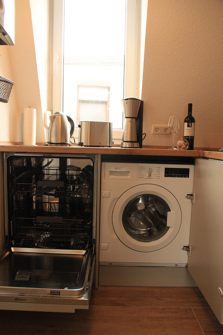 Kernsanierte 3Zi-Wohnung in beliebter Gablenberg, Stuttgart-Ost, min. 6%-Rendite durch WG-Vermietung – Gablenberger Hauptstr. 34b, 70186 Stuttgart(Ost) – Vorschaubild 2