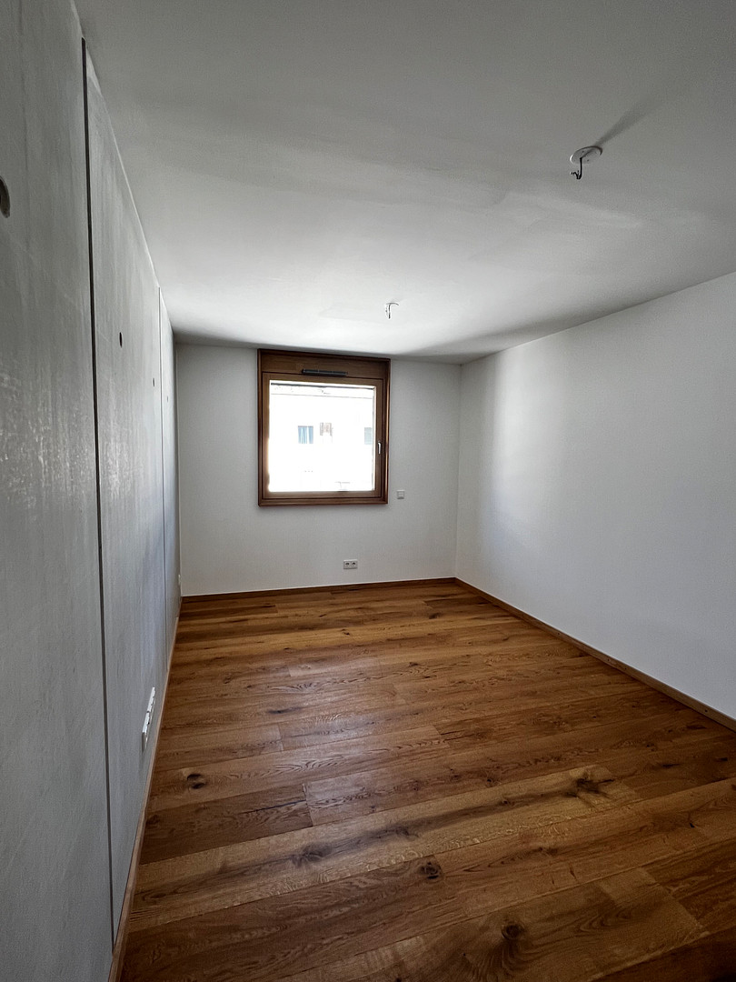 Exklusives Wohnen im Lehel – Neuwertige Wohnung mit Lift & Klimatisierung & Arbeitszimmer – Foto 6