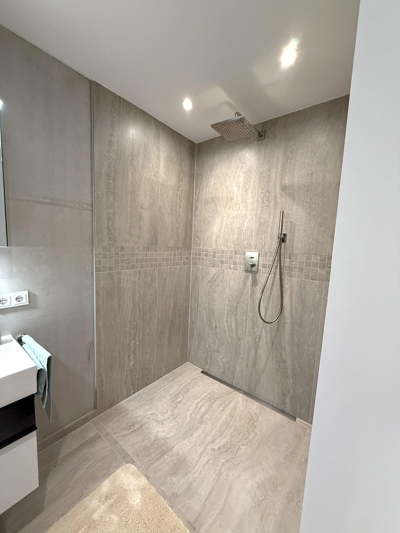 Exklusives Wohnen im Lehel – Neuwertige Wohnung mit Lift & Klimatisierung & Dachterrasse – Lerchenfeldstraße 28, 80538 München(Lehel) – Vorschaubild 7