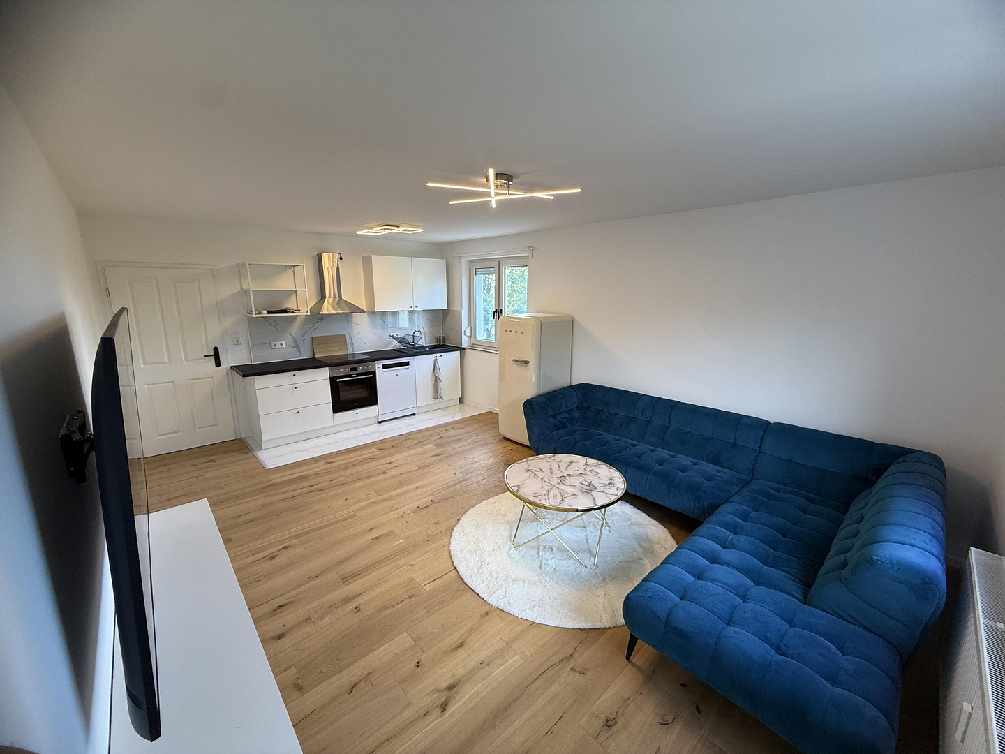 Neu renoviertes 3-Zimmer-Wohnung für Kapitalanleger oder Eigennutzer – Stuttgart(Bergheim) – Vorschaubild 2