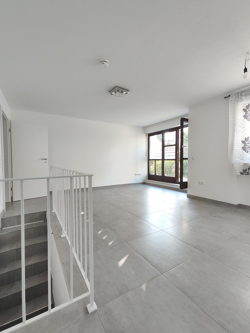 79m² Wohn-/Nutzfläche | Provisionsfrei | 3 Zimmer Maisonette Gartenwohnung | sofort bezugsfrei – 81739 München(Neuperlach) – Vorschaubild 3