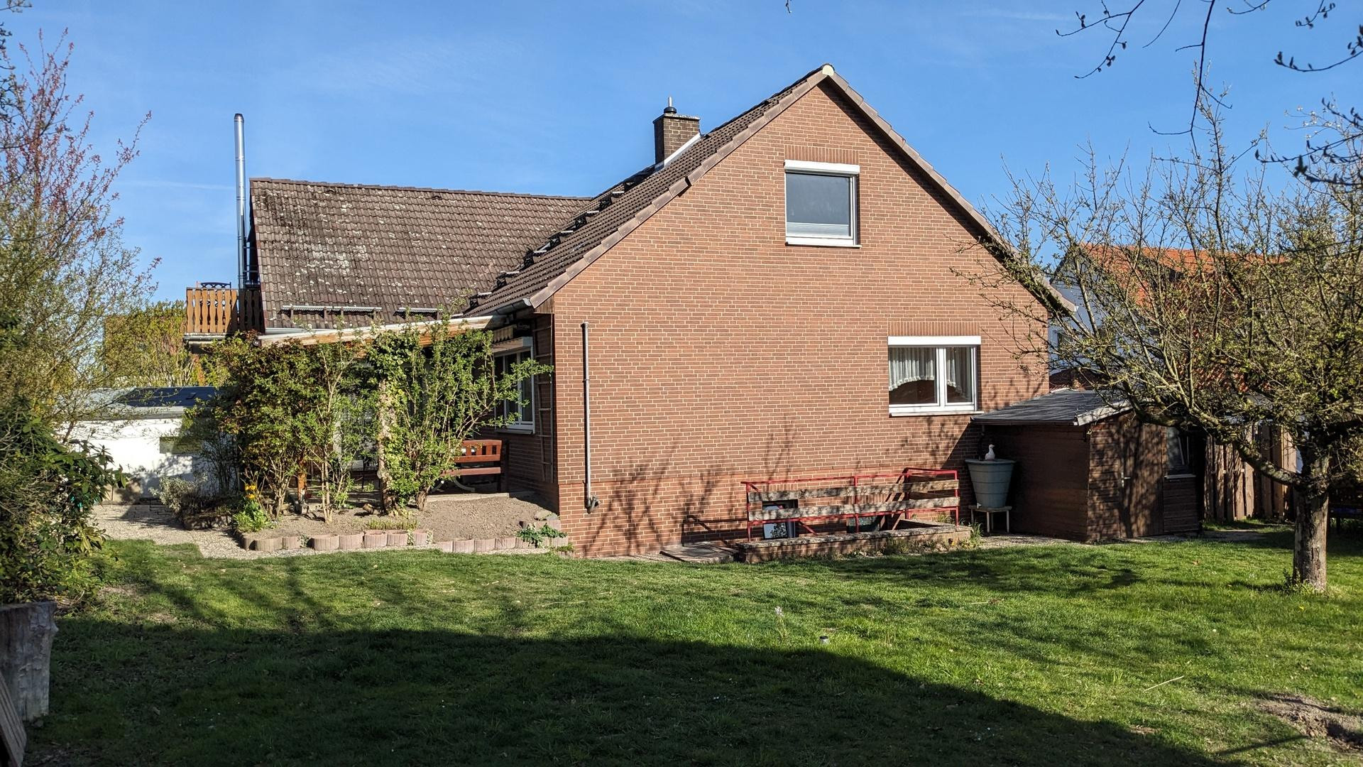 Freistehendes EFH mit Einliegerwohnung, Doppelgarage & großem Grundstück – Barsinghausen – Vorschaubild 4
