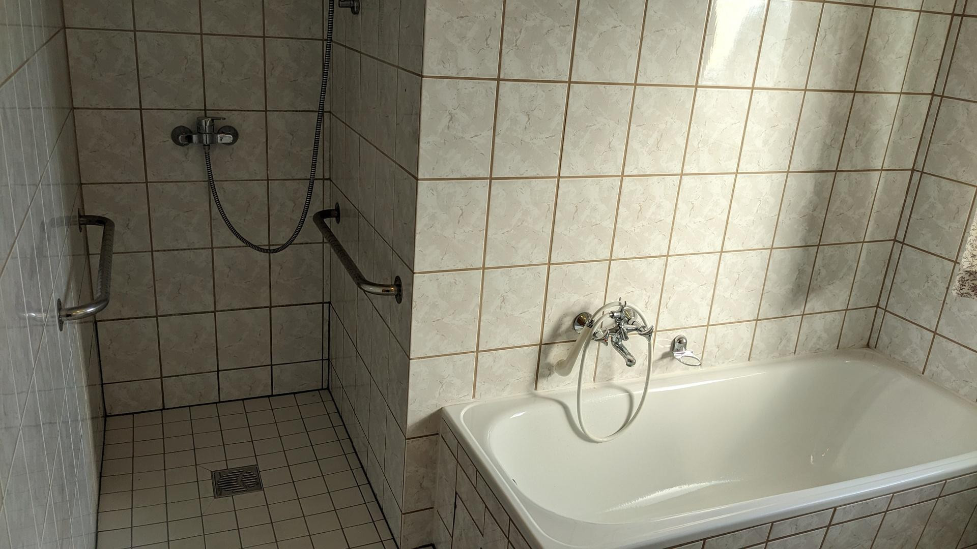 Freistehendes EFH mit Einliegerwohnung, Doppelgarage & großem Grundstück – Barsinghausen – Vorschaubild 10