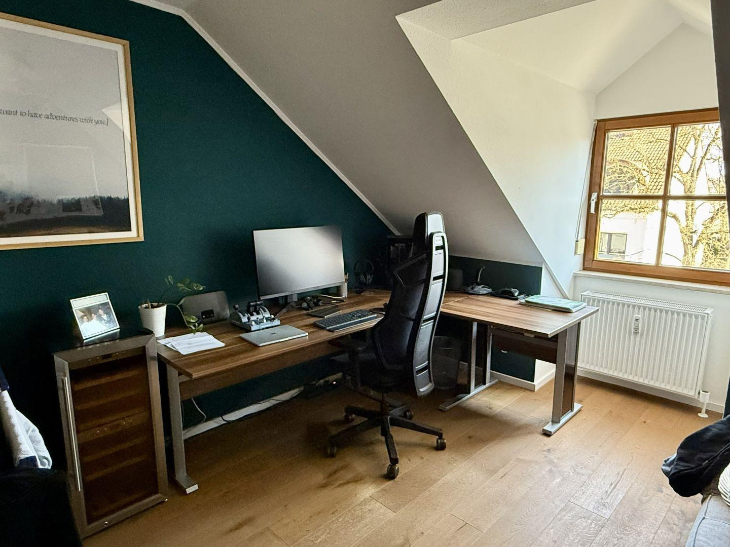 Exklusive Dachgeschosswohnung in Alleinlage – 2 Balkone - 2 Bäder – Reginastrasse 30, 81827 München(Trudering) – Vorschaubild 16