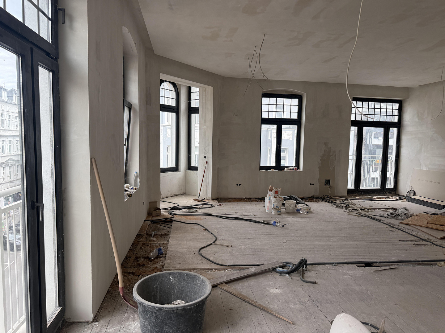 Viel Platz für Zuhause oder Praxis in Unterbilk – Düsseldorf(Unterbilk) – Vorschaubild 2