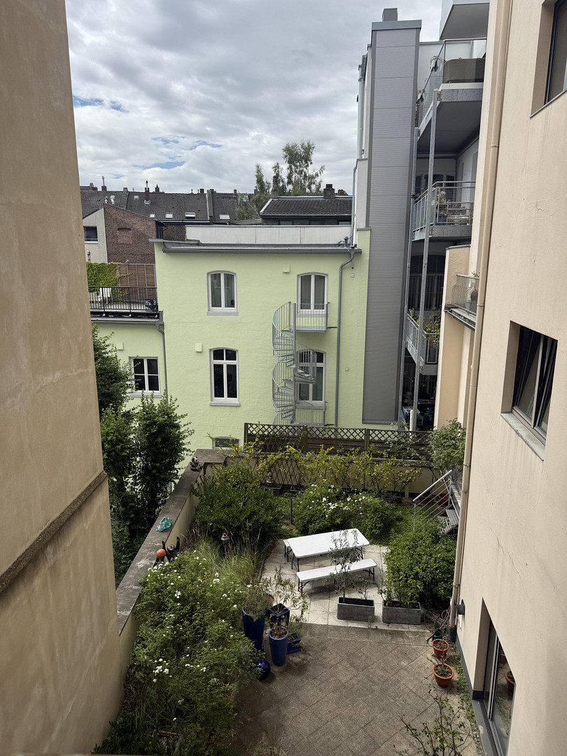 Viel Platz für Zuhause oder Praxis in Unterbilk – Düsseldorf(Unterbilk) – Vorschaubild 4