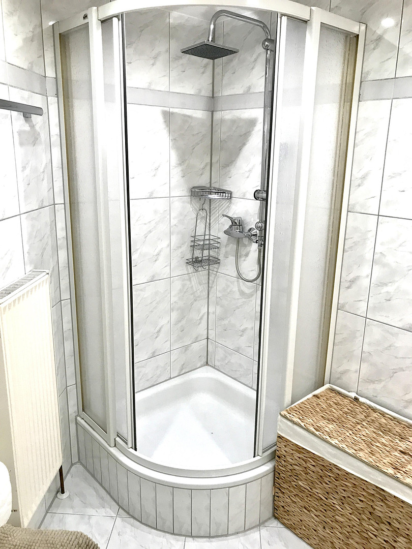 Einziehen und wohlfühlen! Gemütliche Wohnung mit überdachter Terrasse, EBK & Tiefgarage – Nürnberg(Röthenbach) – Vorschaubild 8