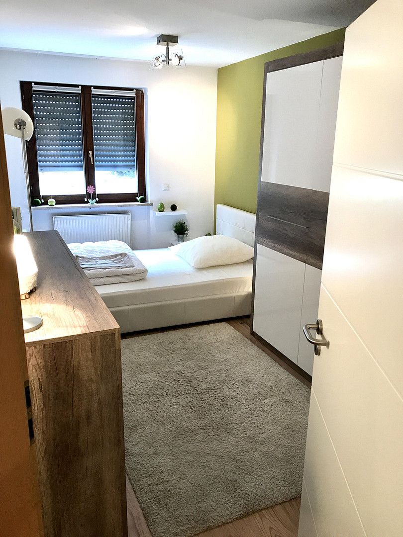 Einziehen und wohlfühlen! Gemütliche Wohnung mit überdachter Terrasse, EBK & Tiefgarage – Nürnberg(Röthenbach) – Vorschaubild 4
