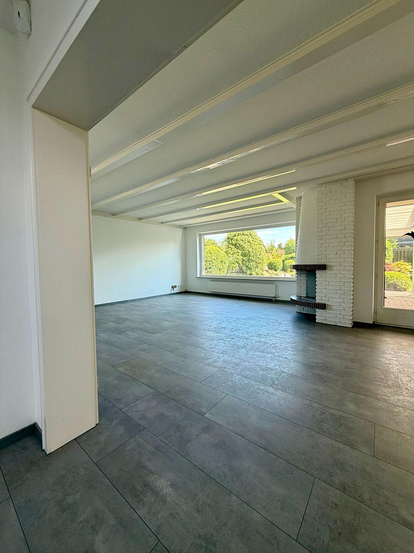 Exklusives Einfamilienhaus mit Panorama-Wintergarten, Sauna, Pelletheizung & Traumgarten in Melbeck – Sonnenring 4, 21406 Melbeck – Vorschaubild 11