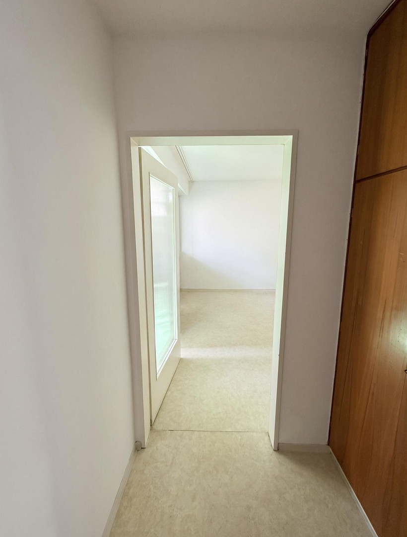 Charmante 1-Zimmer-Wohnung mit großem Balkon & Einbauküche – ruhig & grün im Westenviertel – Regensburg(Westenviertel) – Vorschaubild 4