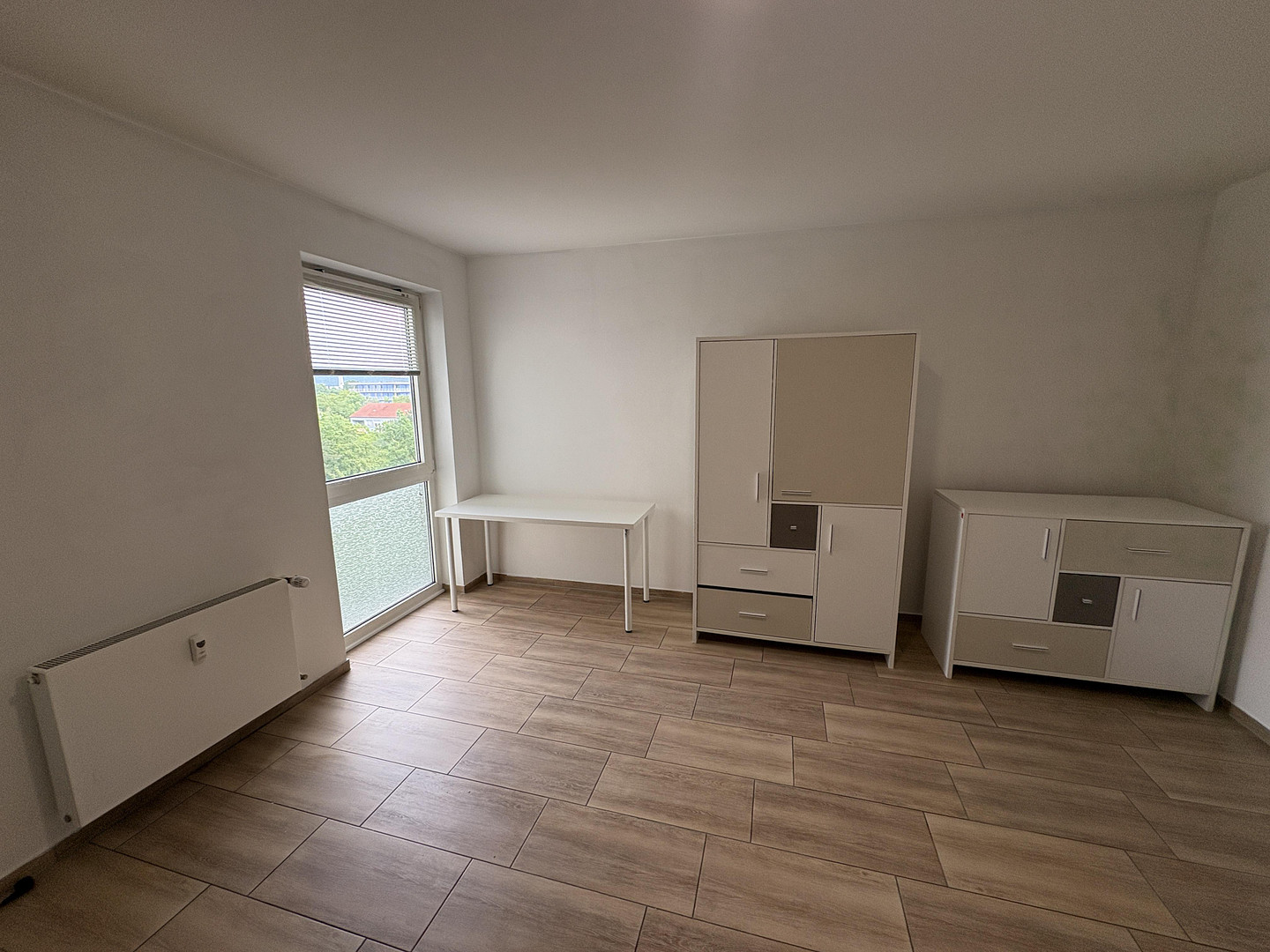 Modernisierte 1-Zimmer-Wohnung in Erlangen-Bruck – voll möbliert, Einbauküche, Waschmaschine – 91058 Erlangen – Vorschaubild 3