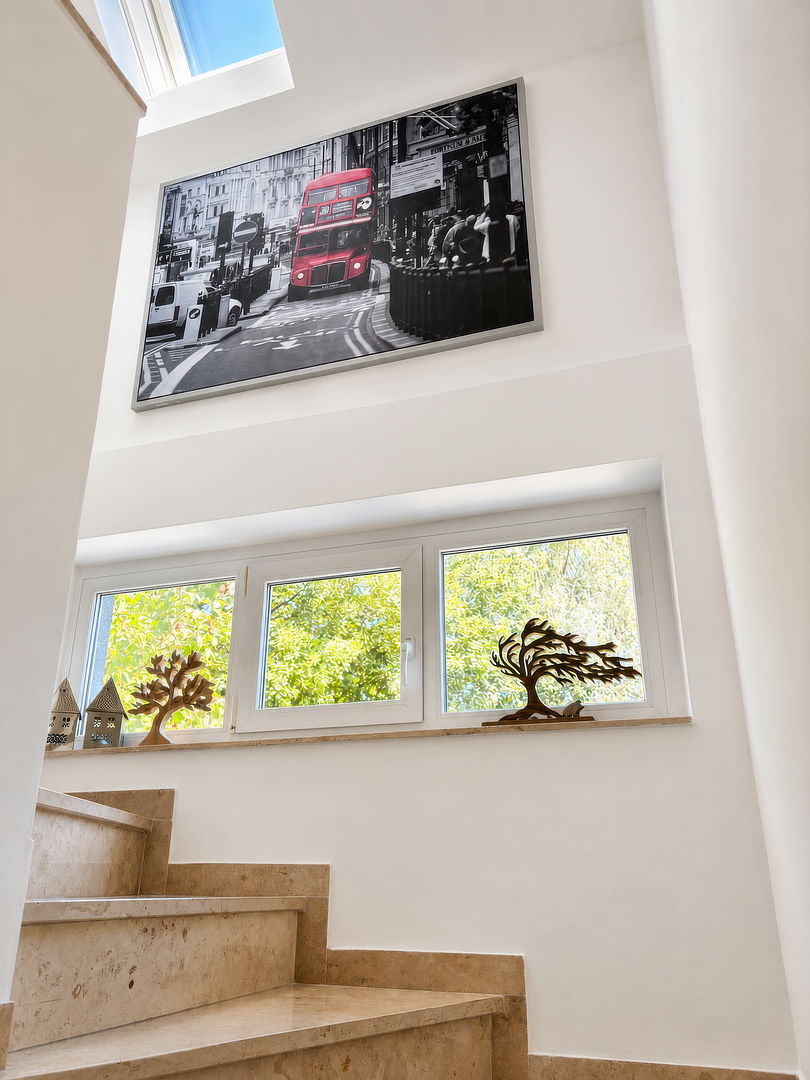 Gepflegtes Einfamilienhaus mit Garten, großer Terrasse, Tageslichtkeller und Ausbaureserve – Neuburg an der Donau(Maxweiler) – Vorschaubild 6